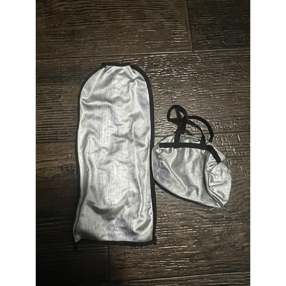 Vintage Barbie Silver Bag With Sleeping Bag - Picture 2 of 4